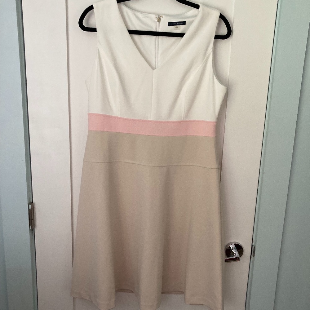 Tommy Hilfiger multi color tan white dress 14  XL